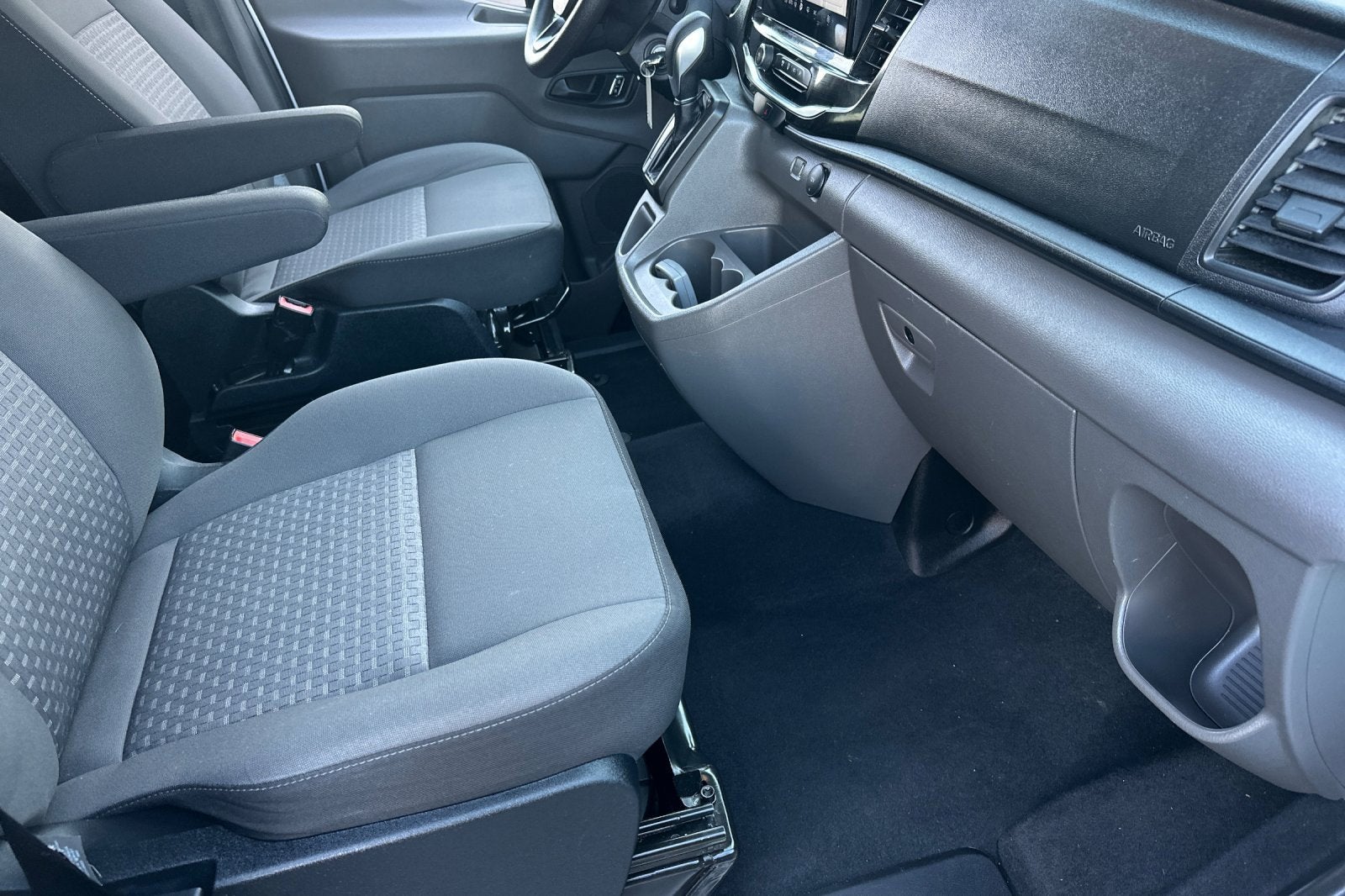 2023 Ford Transit Passenger Wagon XL