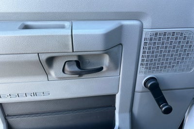 2018 Ford E-Series Cutaway E-450 DRW WB