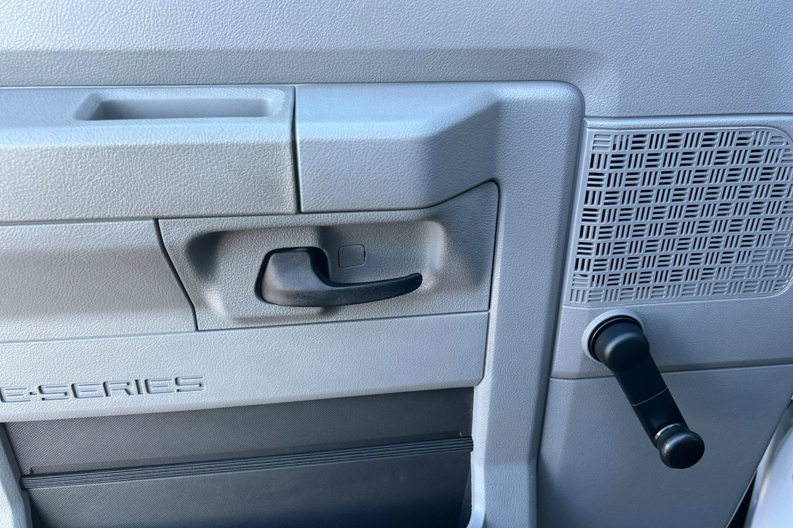 2018 Ford E-Series Cutaway E-450 DRW WB