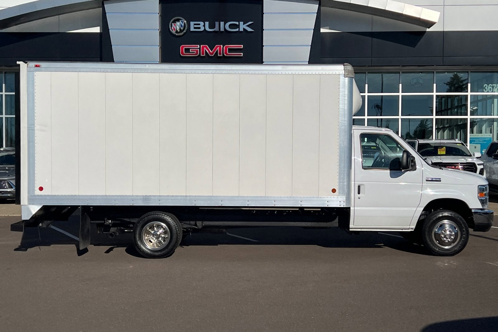 2018 Ford E-Series Cutaway E-450 DRW WB