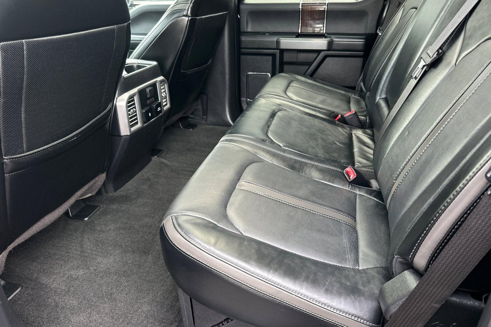 2017 Ford Super Duty F-250 SRW Lariat