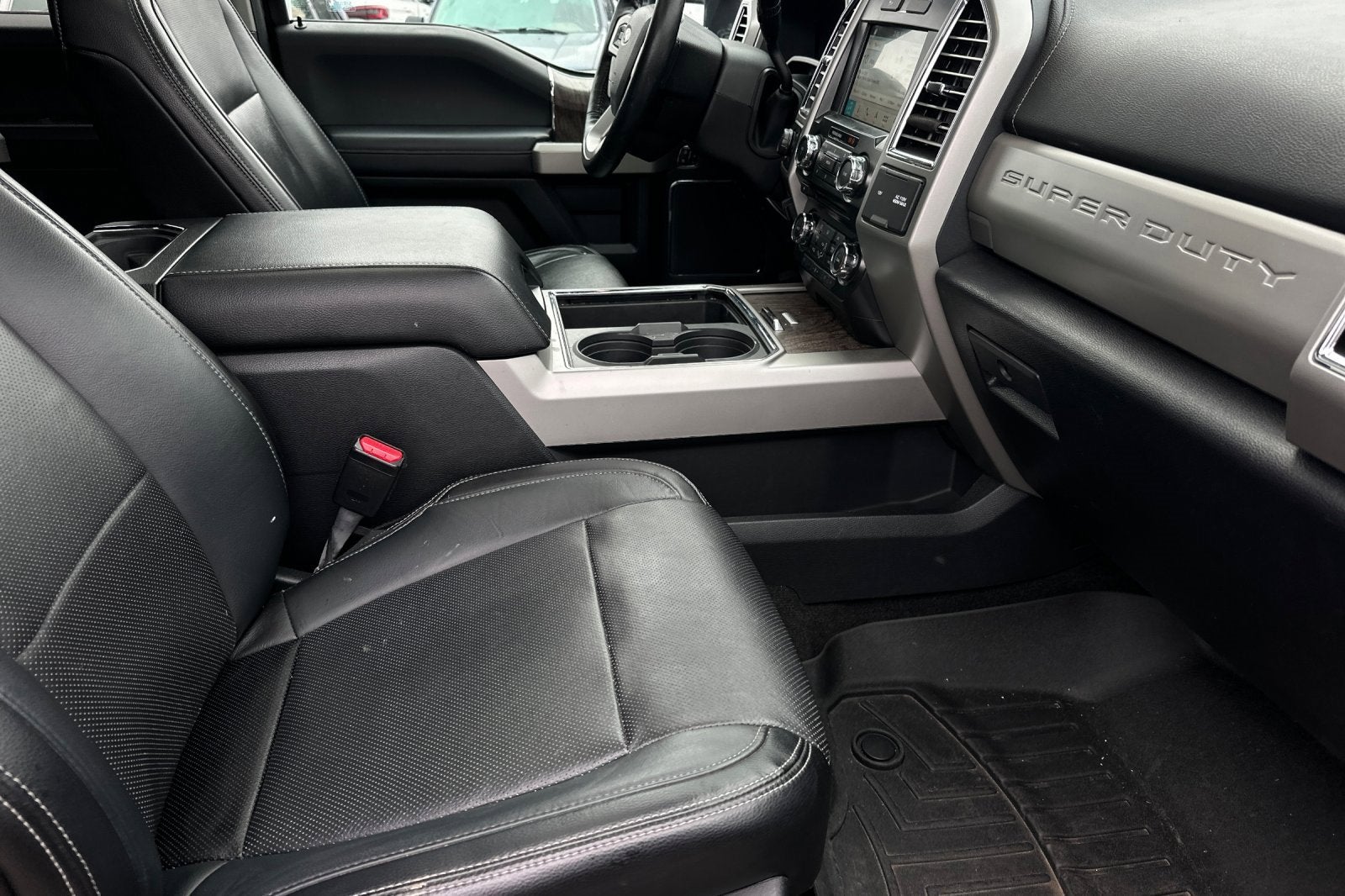 2017 Ford Super Duty F-350 SRW Platinum