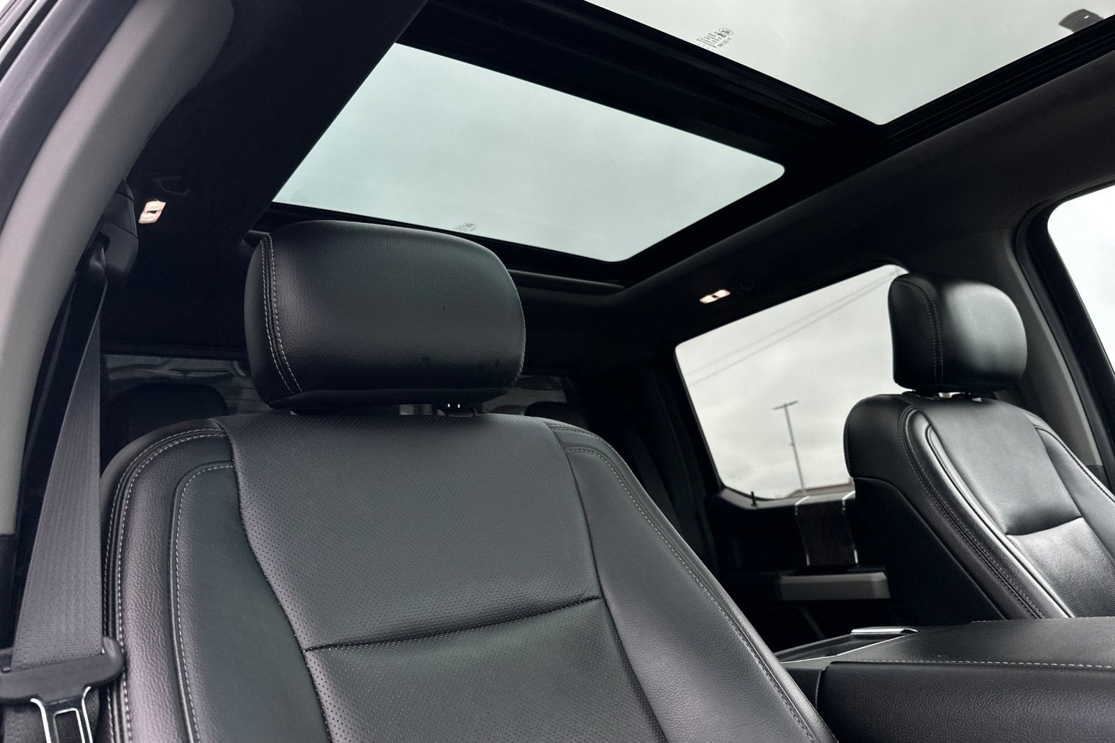 2017 Ford Super Duty F-350 SRW Platinum