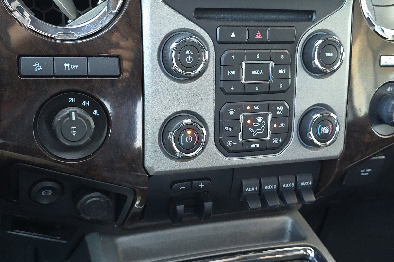 2016 Ford Super Duty F-350 SRW Platinum