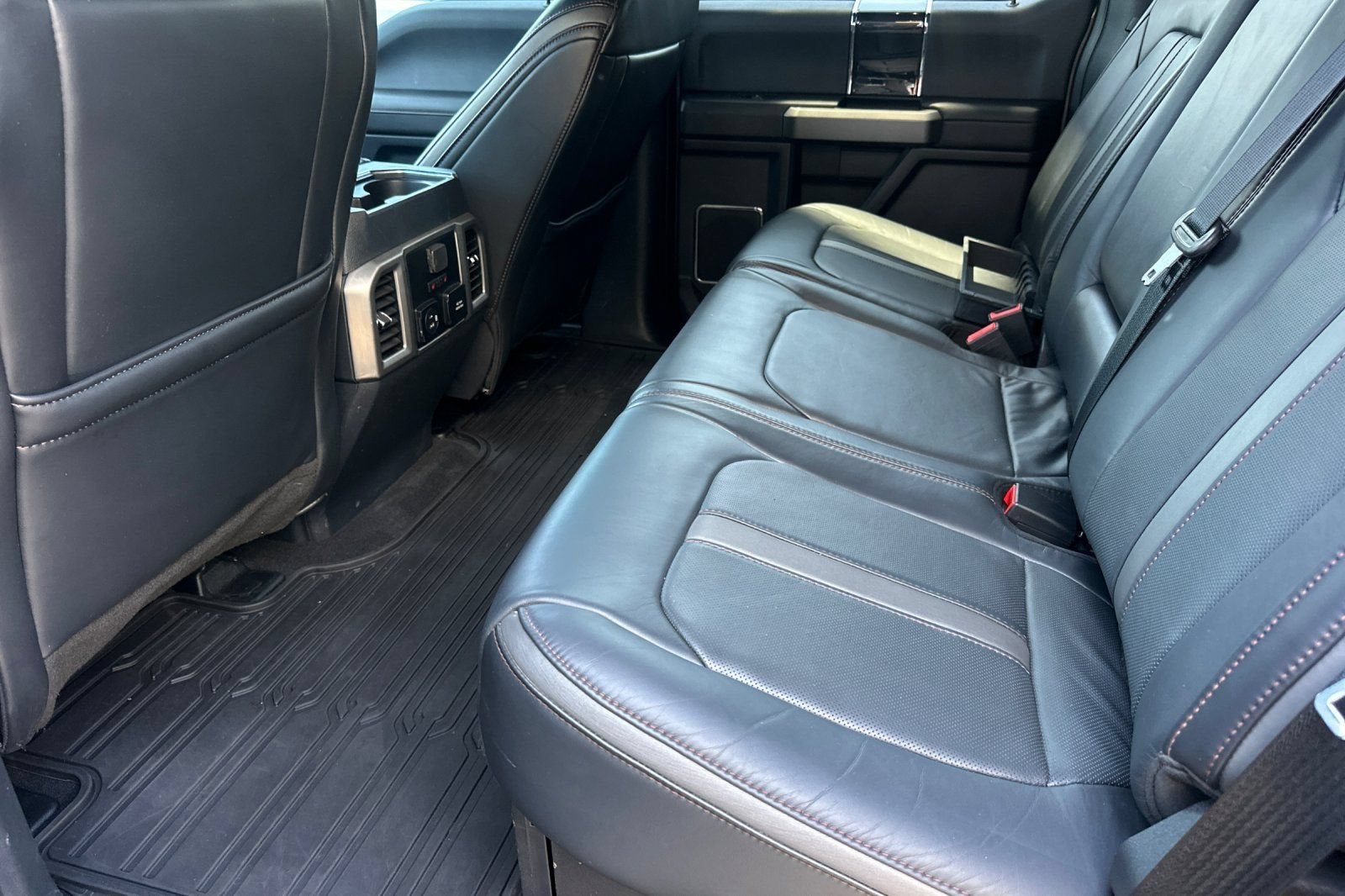 2022 Ford Super Duty F-350 SRW XL