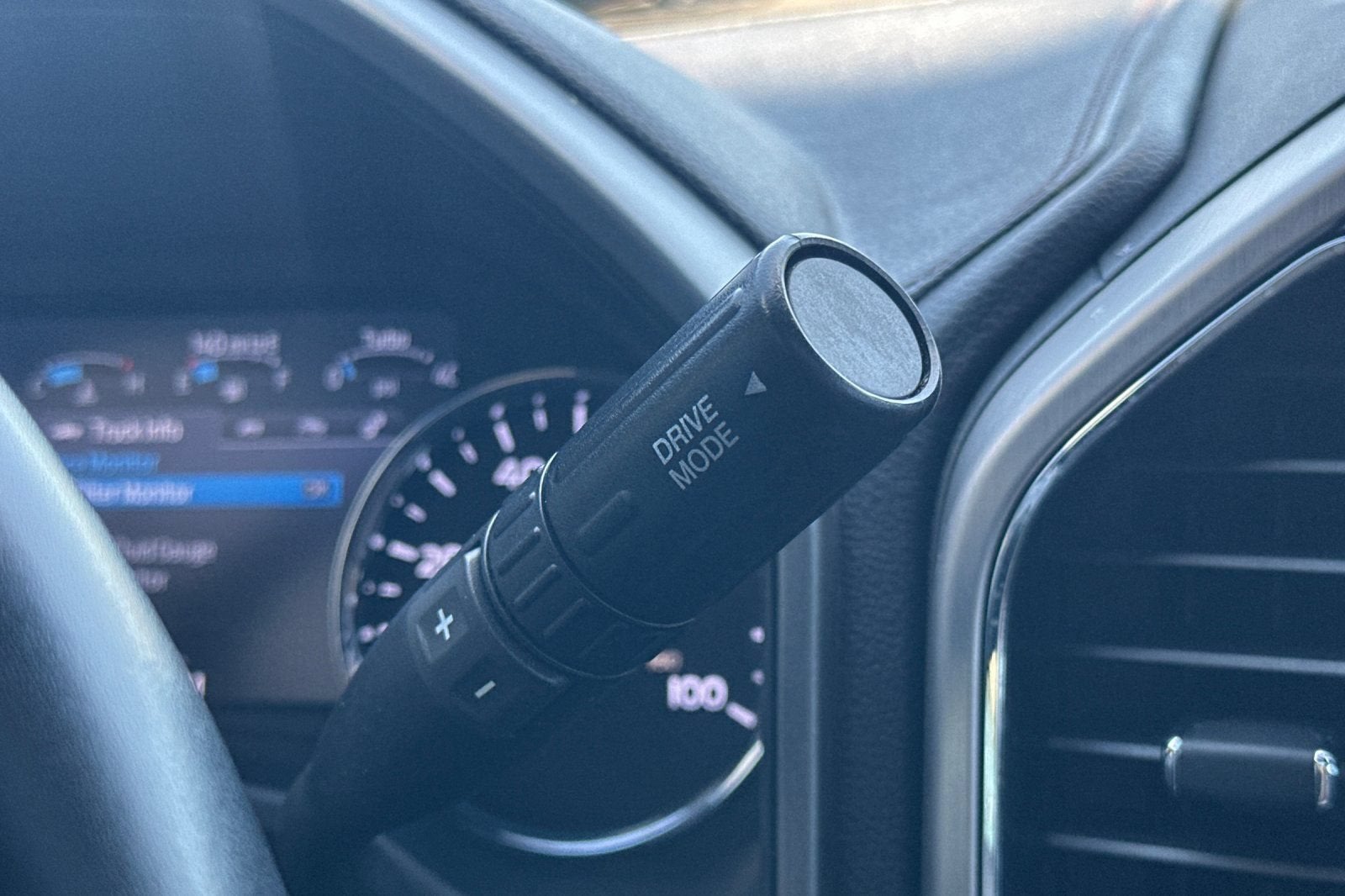 2022 Ford Super Duty F-350 SRW XL