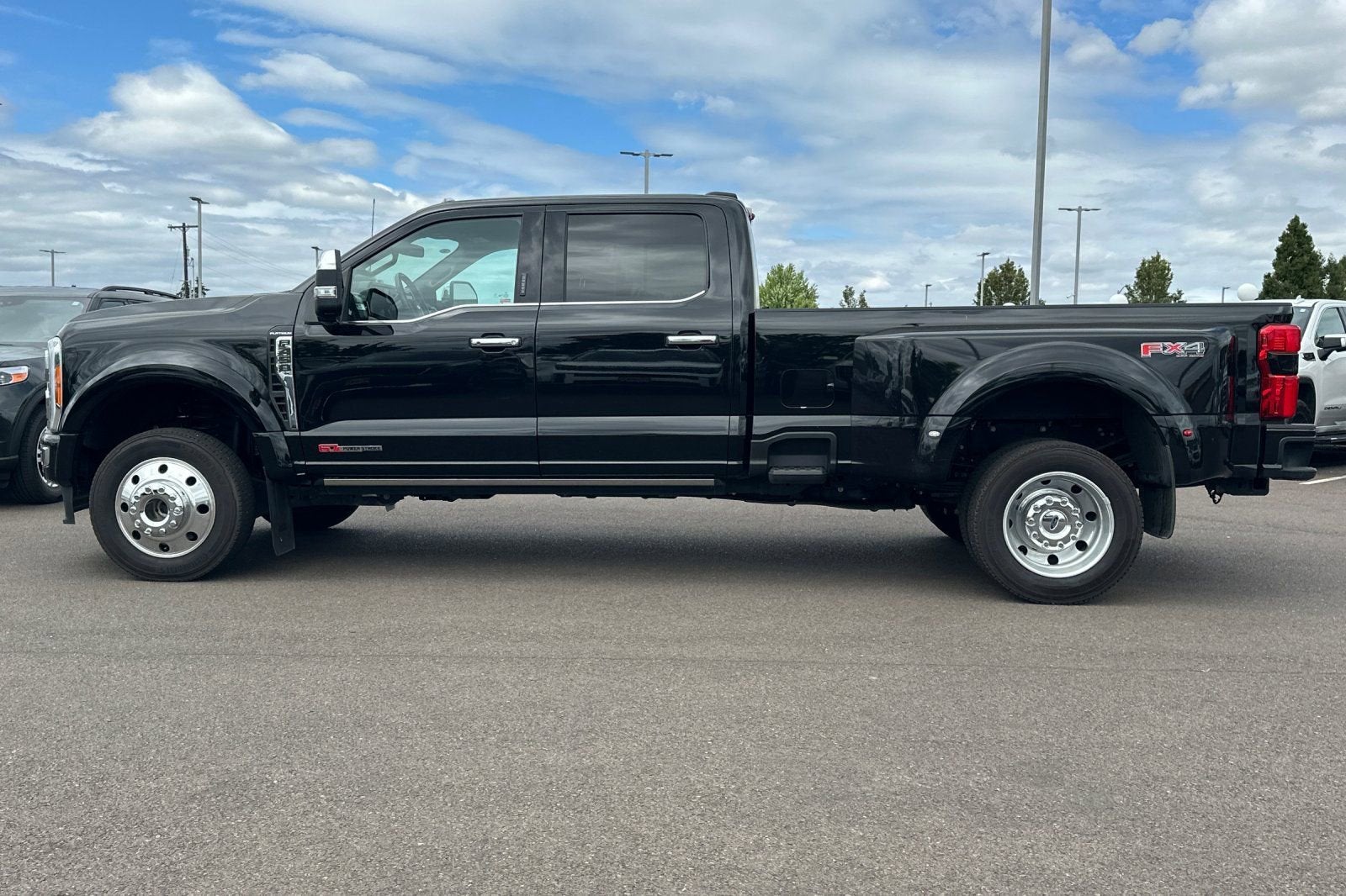 2023 Ford Super Duty F-450 DRW XL