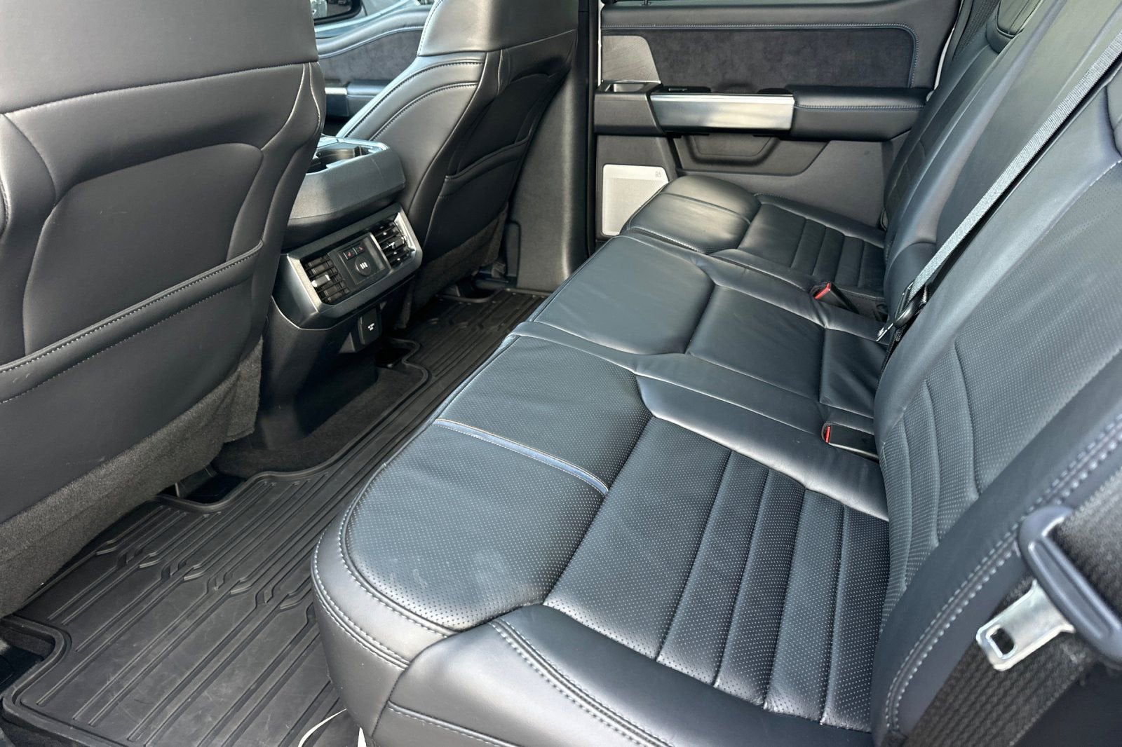 2025 Ford Super Duty F-450 DRW XL