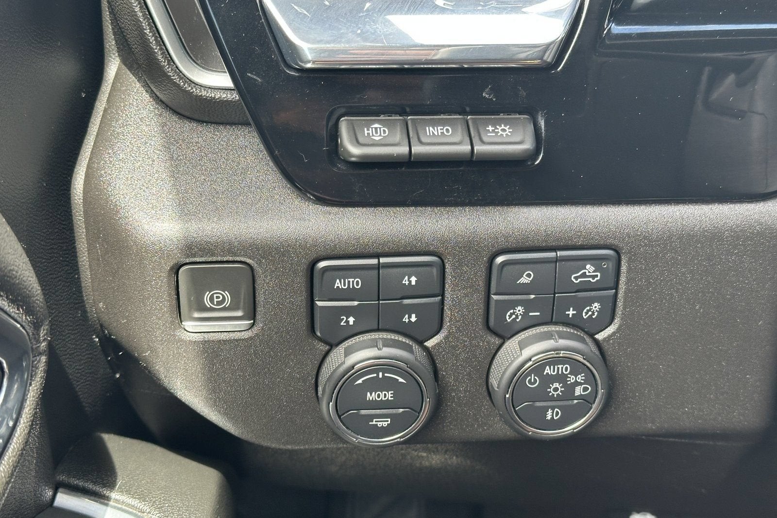 2024 Chevrolet Silverado 3500 HD High Country