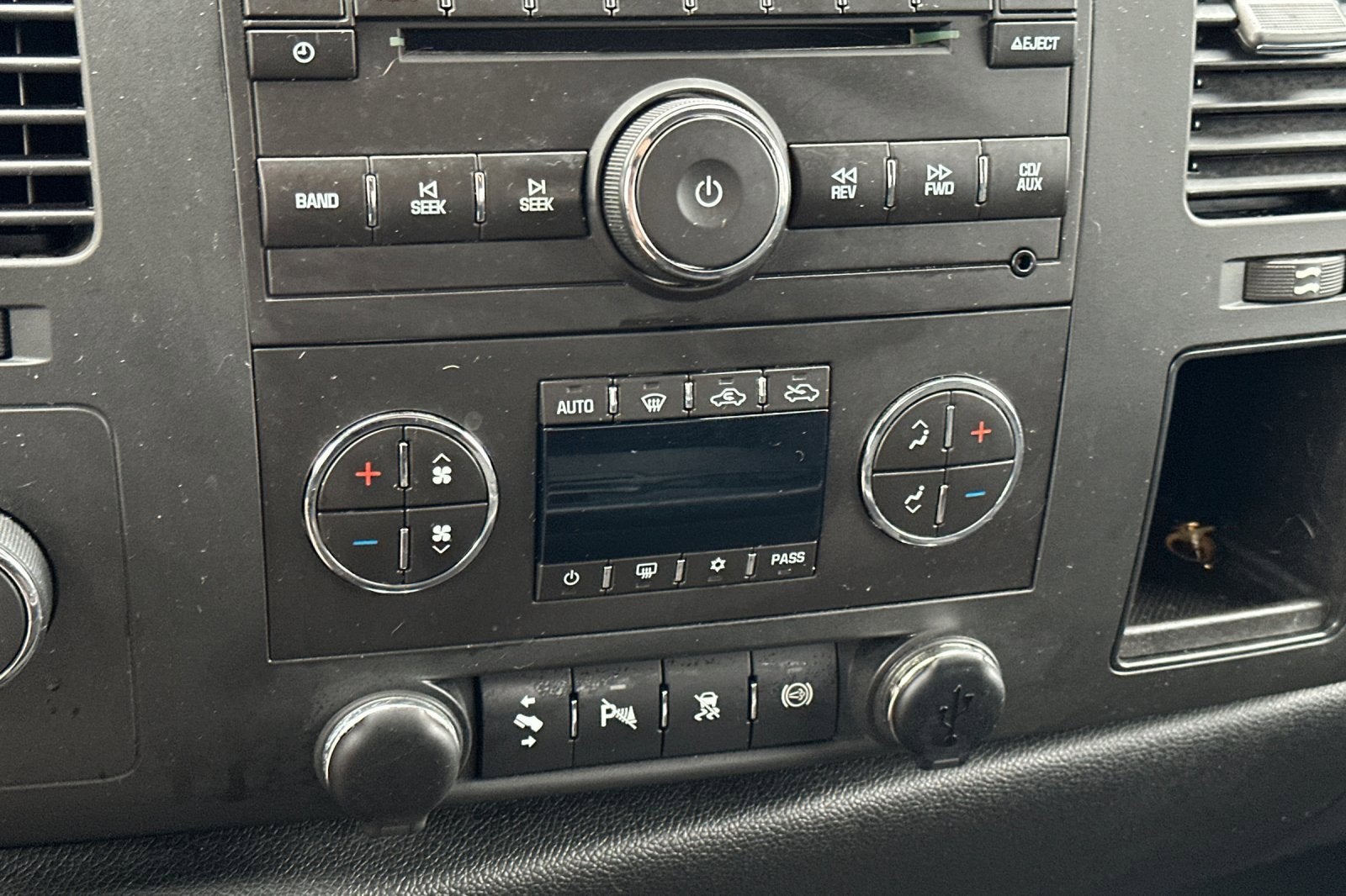 2011 Chevrolet Silverado 3500 HD DRW LT