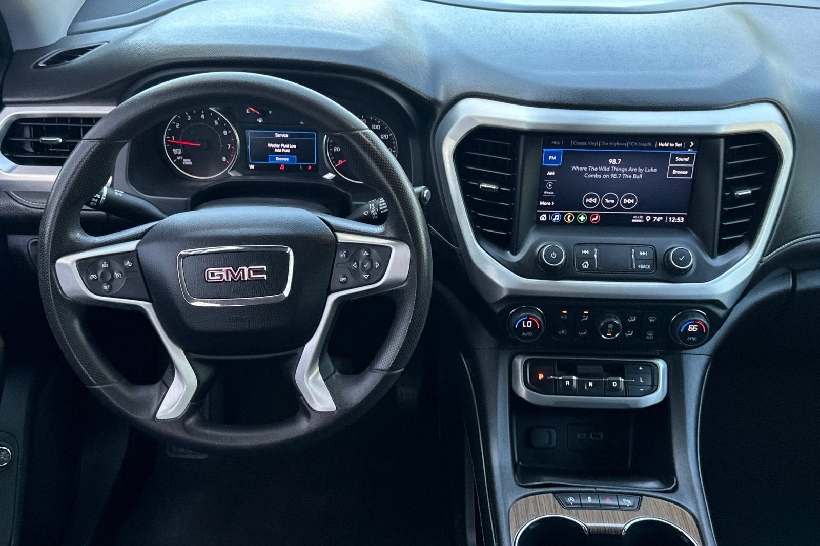 2022 GMC Acadia SLE