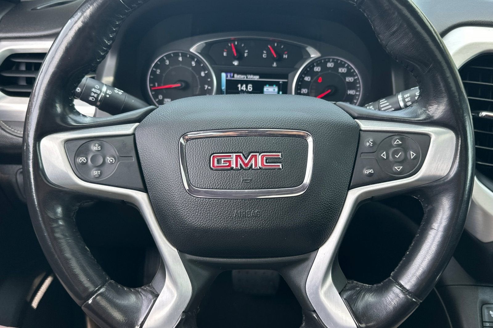 2019 GMC Acadia SLT