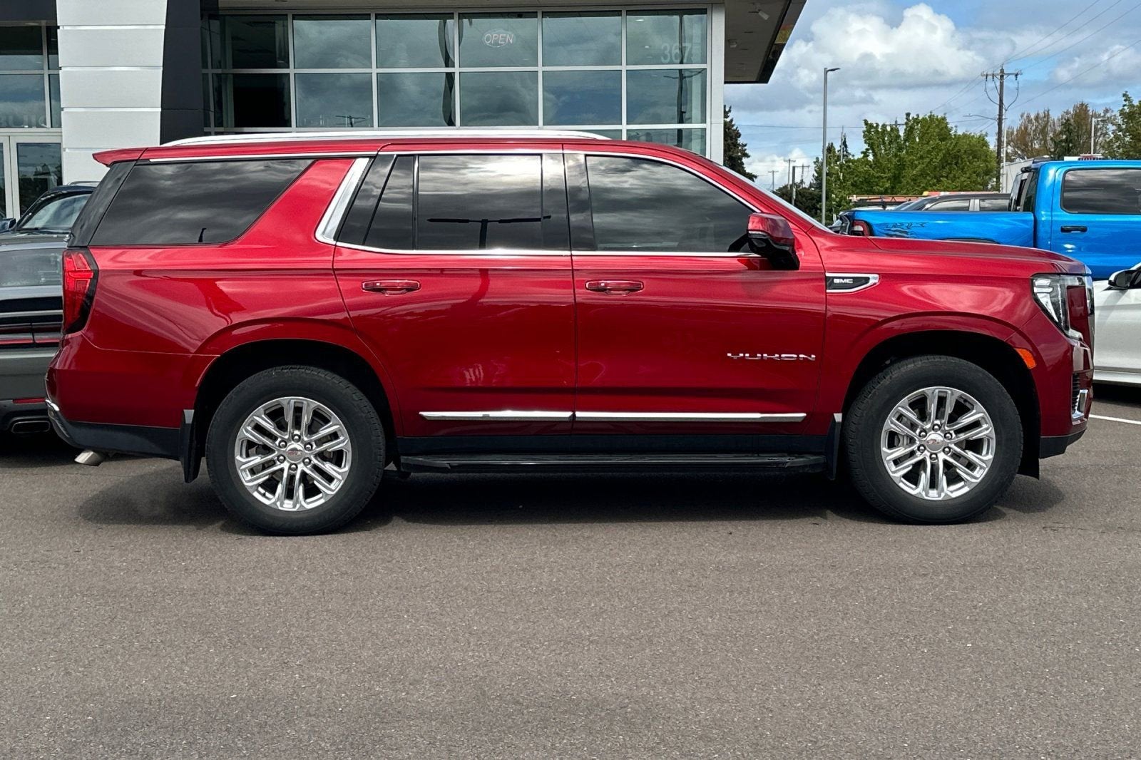 2022 GMC Yukon SLT