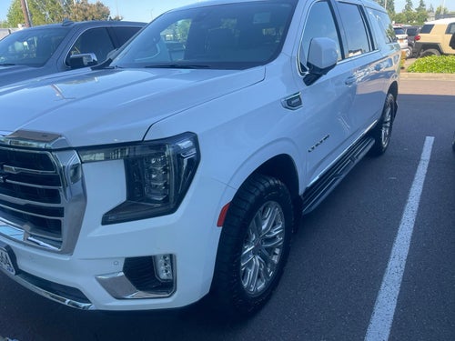 2022 GMC Yukon XL SLT