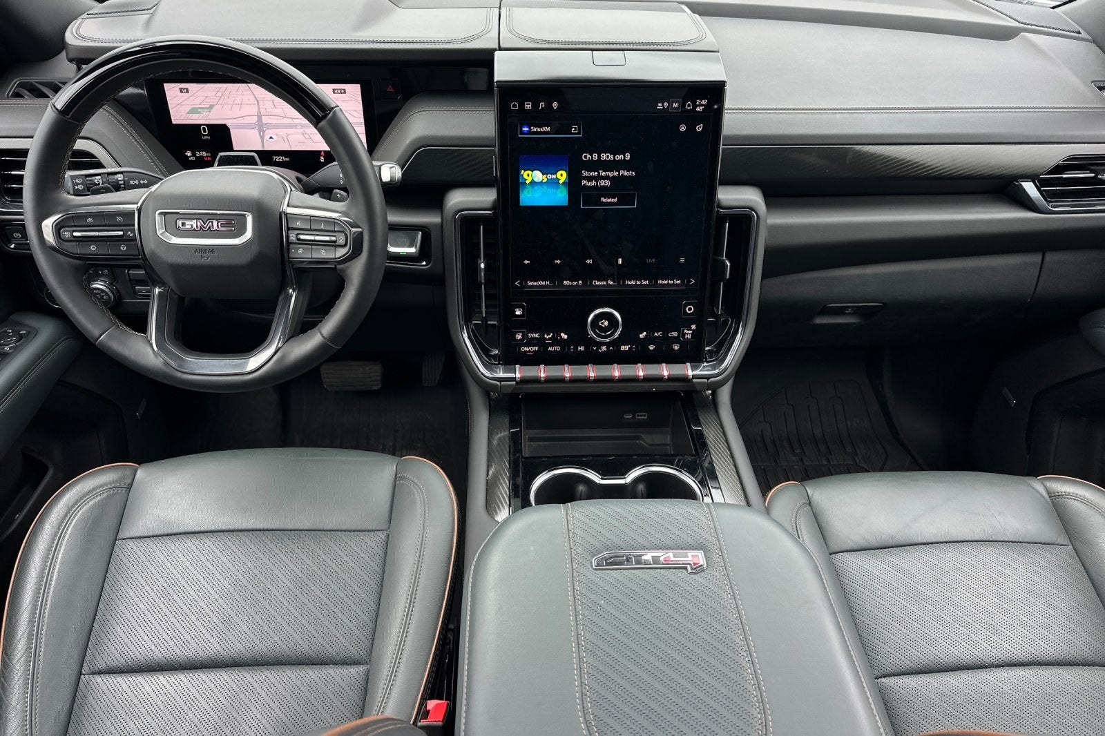 2025 GMC Yukon XL AT4