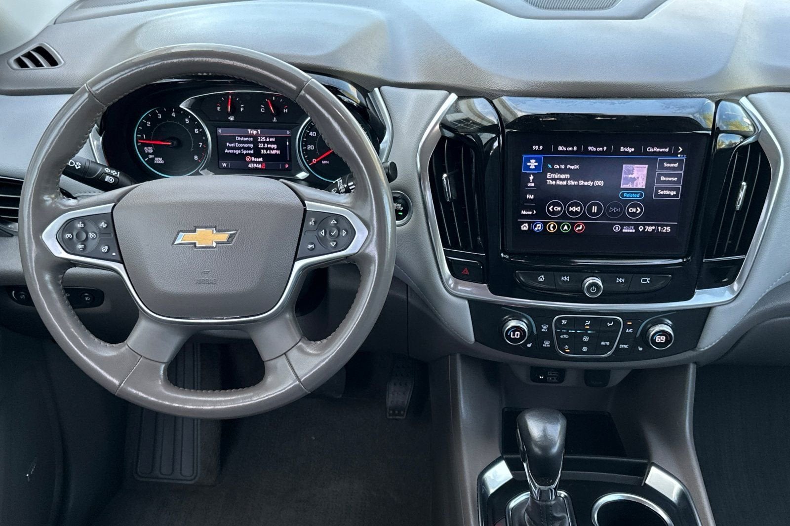2021 Chevrolet Traverse LT Leather