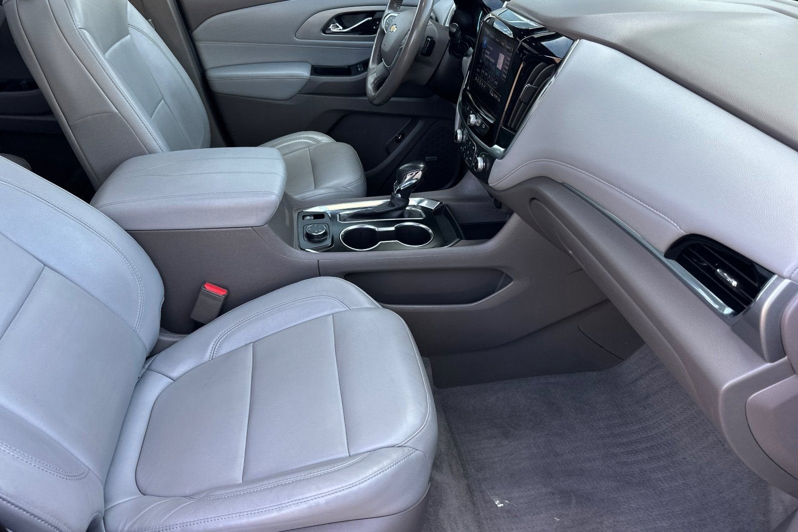 2021 Chevrolet Traverse LT Leather