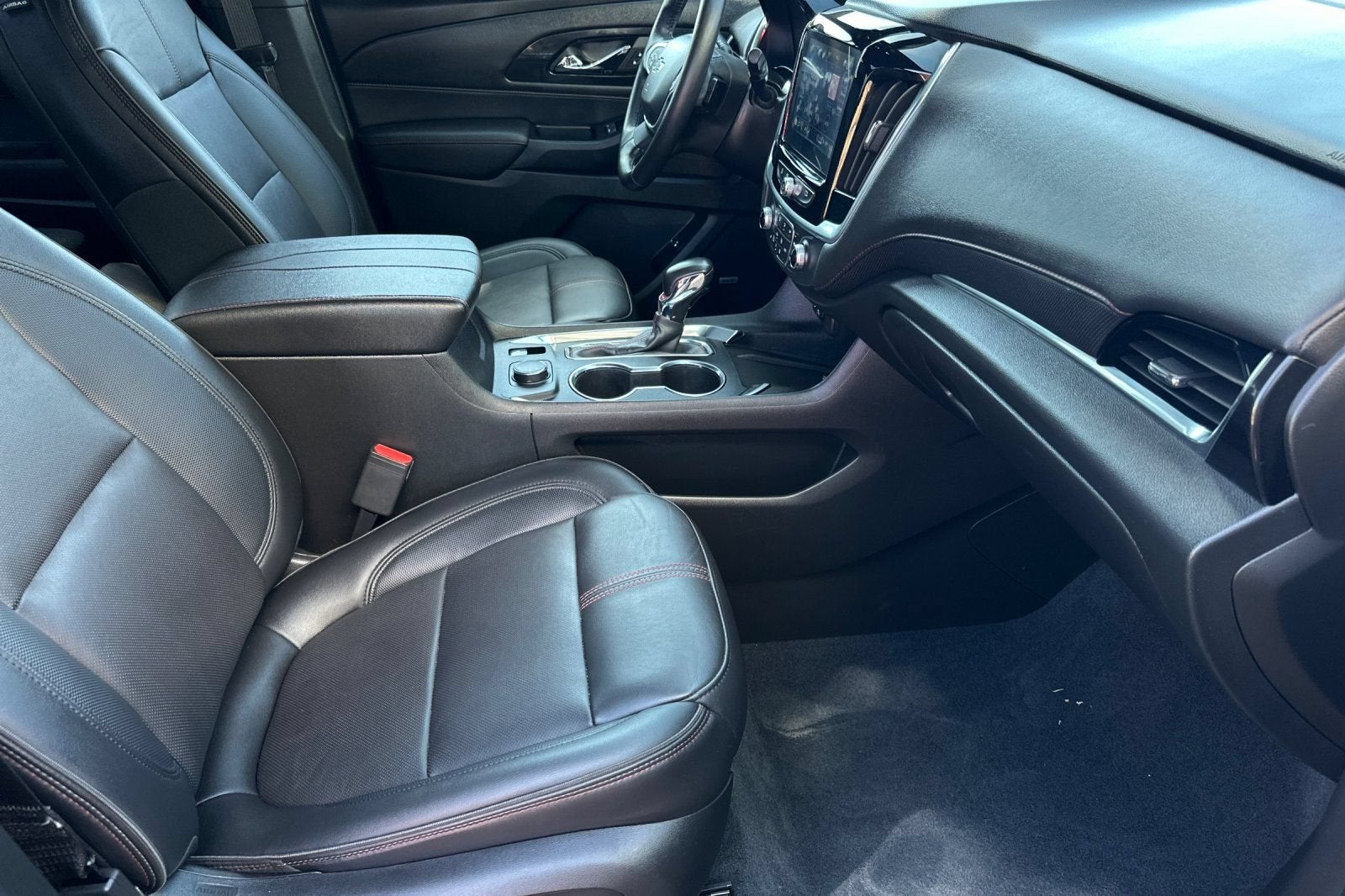 2022 Chevrolet Traverse RS