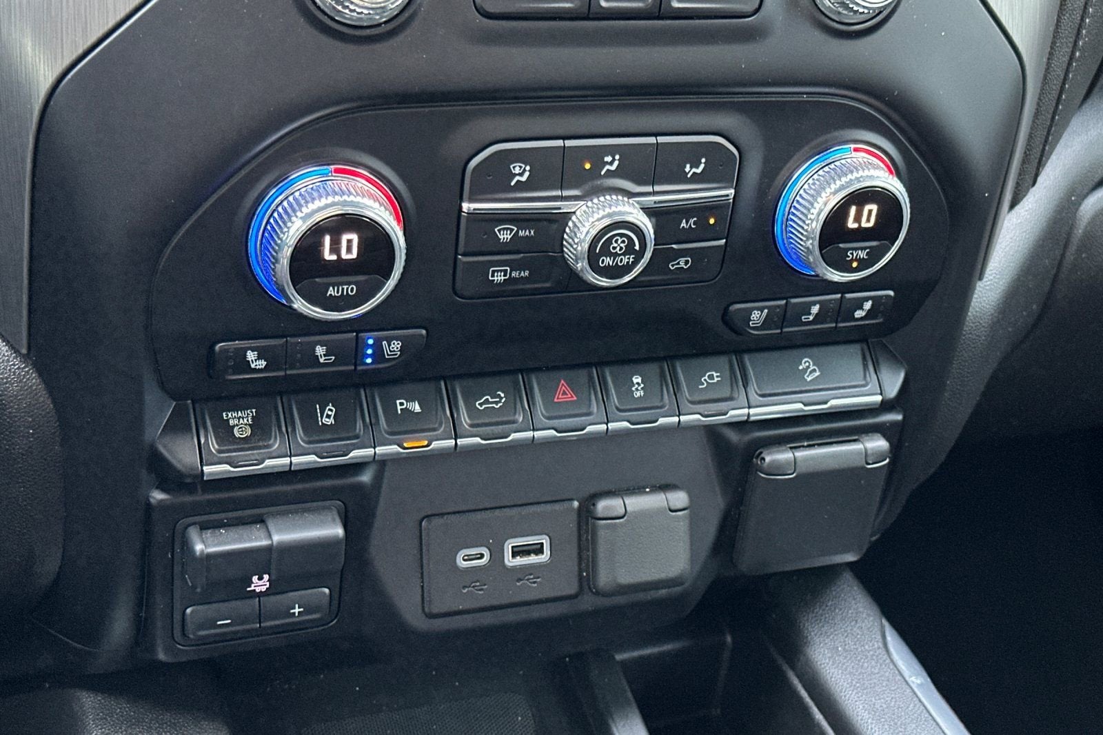 2023 GMC Sierra 3500 HD Denali