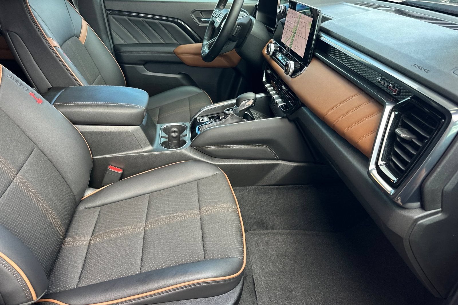 2023 GMC Canyon AT4 - Photo 15