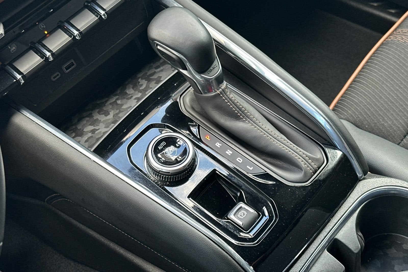 2023 GMC Canyon AT4 - Photo 21