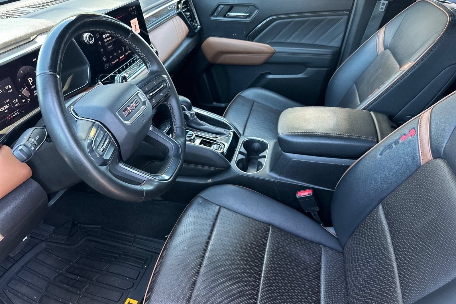 2024 GMC Canyon AT4