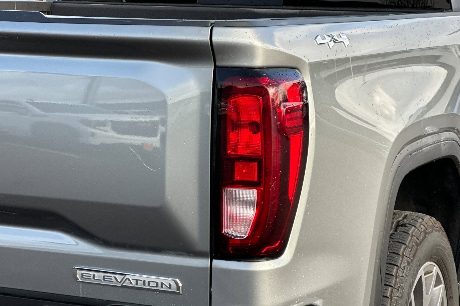 2023 GMC Sierra 1500 Elevation