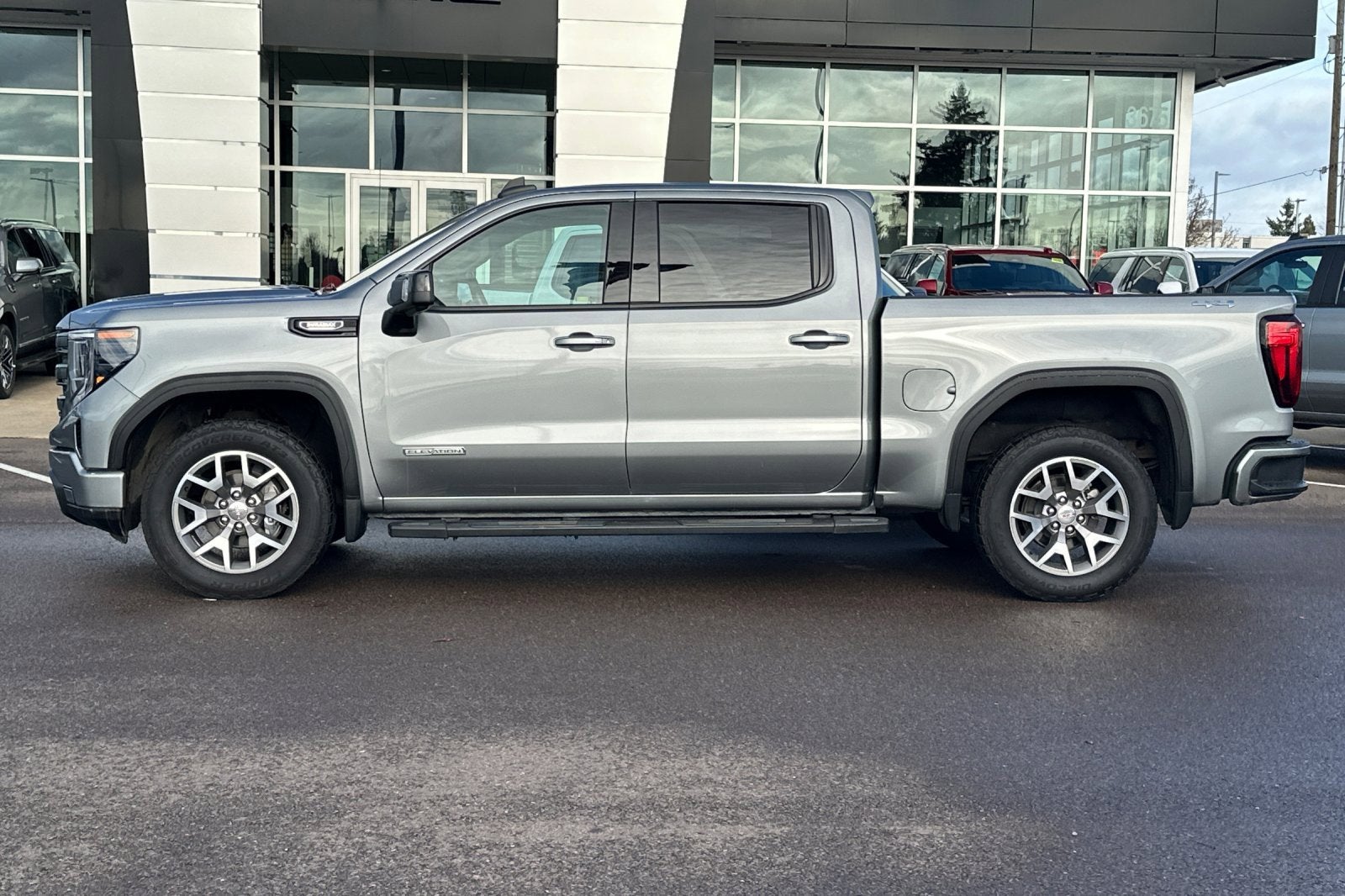 2023 GMC Sierra 1500 Elevation