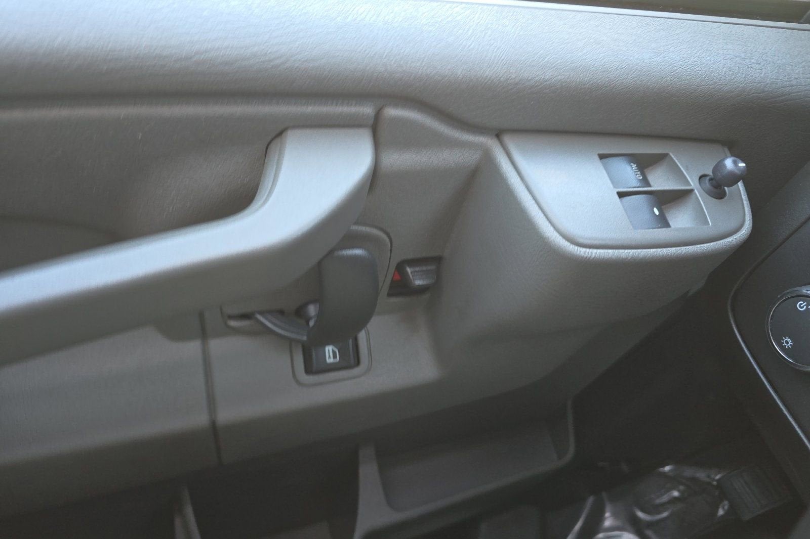 2023 GMC Savana Cargo 2500 Work Van