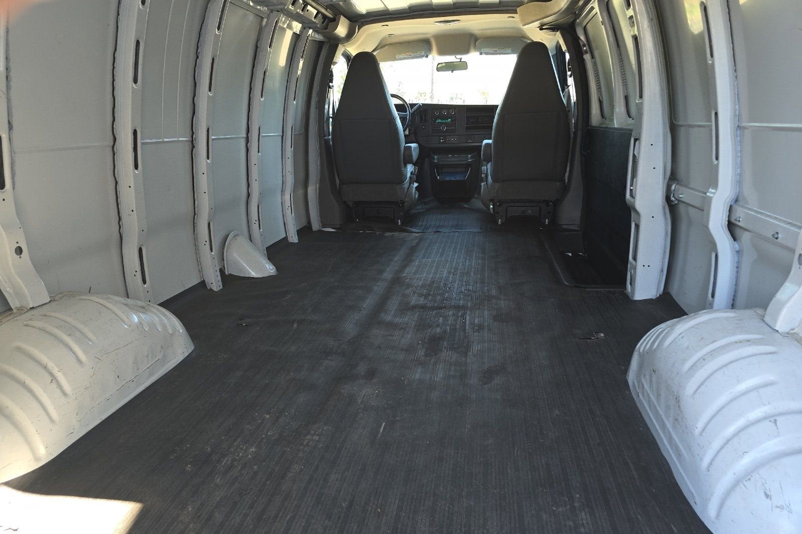 2023 GMC Savana Cargo 2500 Work Van