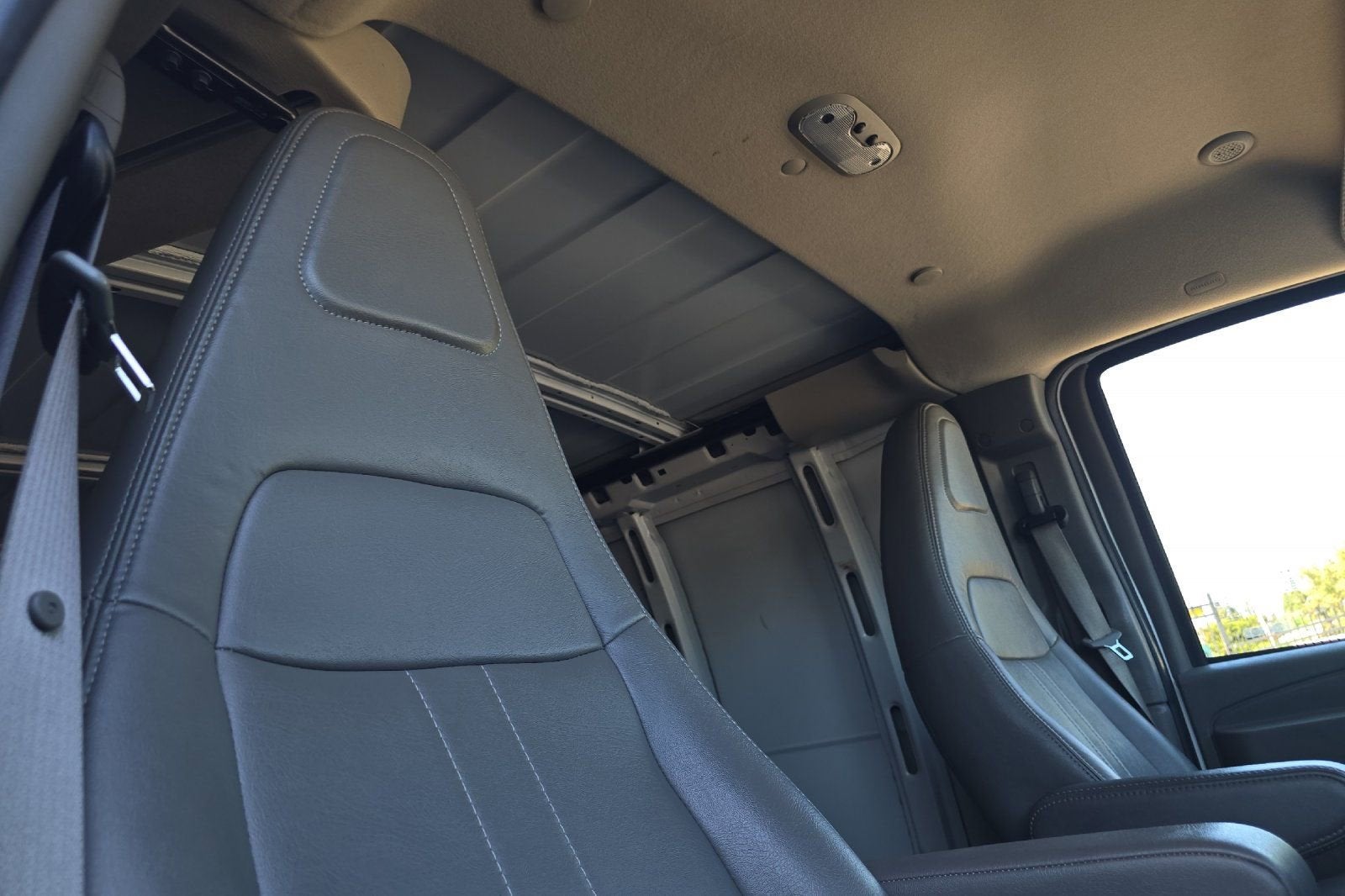 2023 GMC Savana Cargo 2500 Work Van