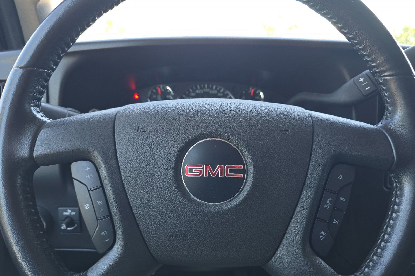 2023 GMC Savana Cargo 2500 Work Van