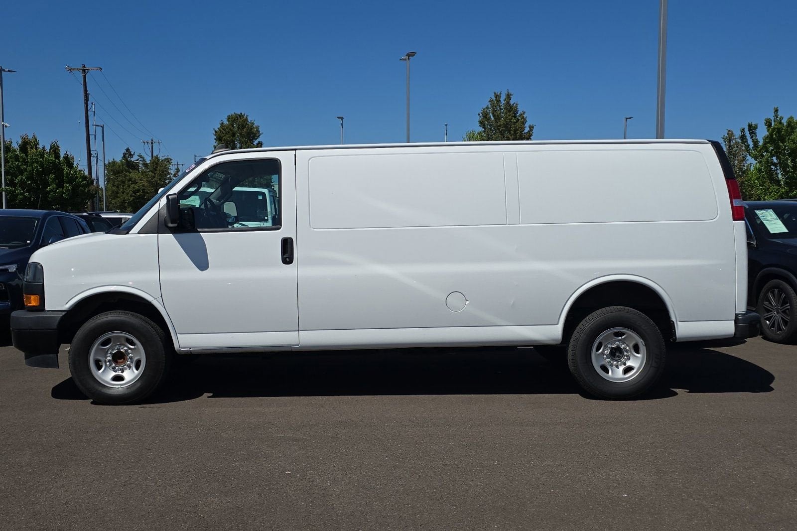 2023 GMC Savana Cargo 2500 Work Van