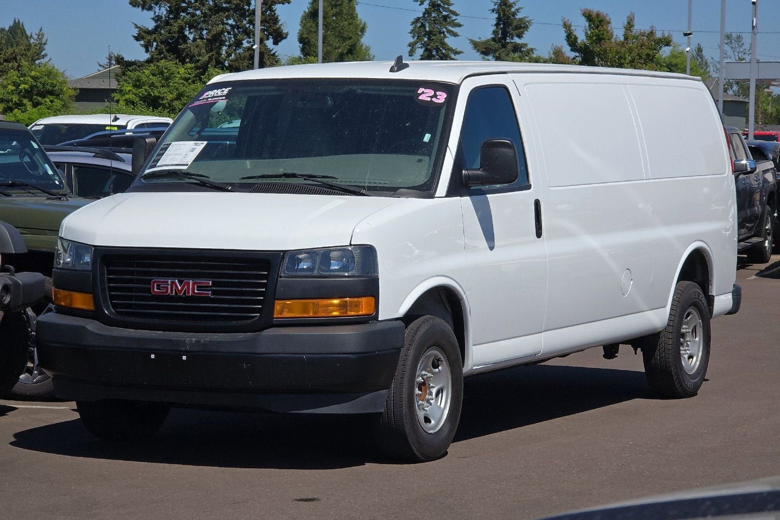 2023 GMC Savana Cargo 2500 Work Van