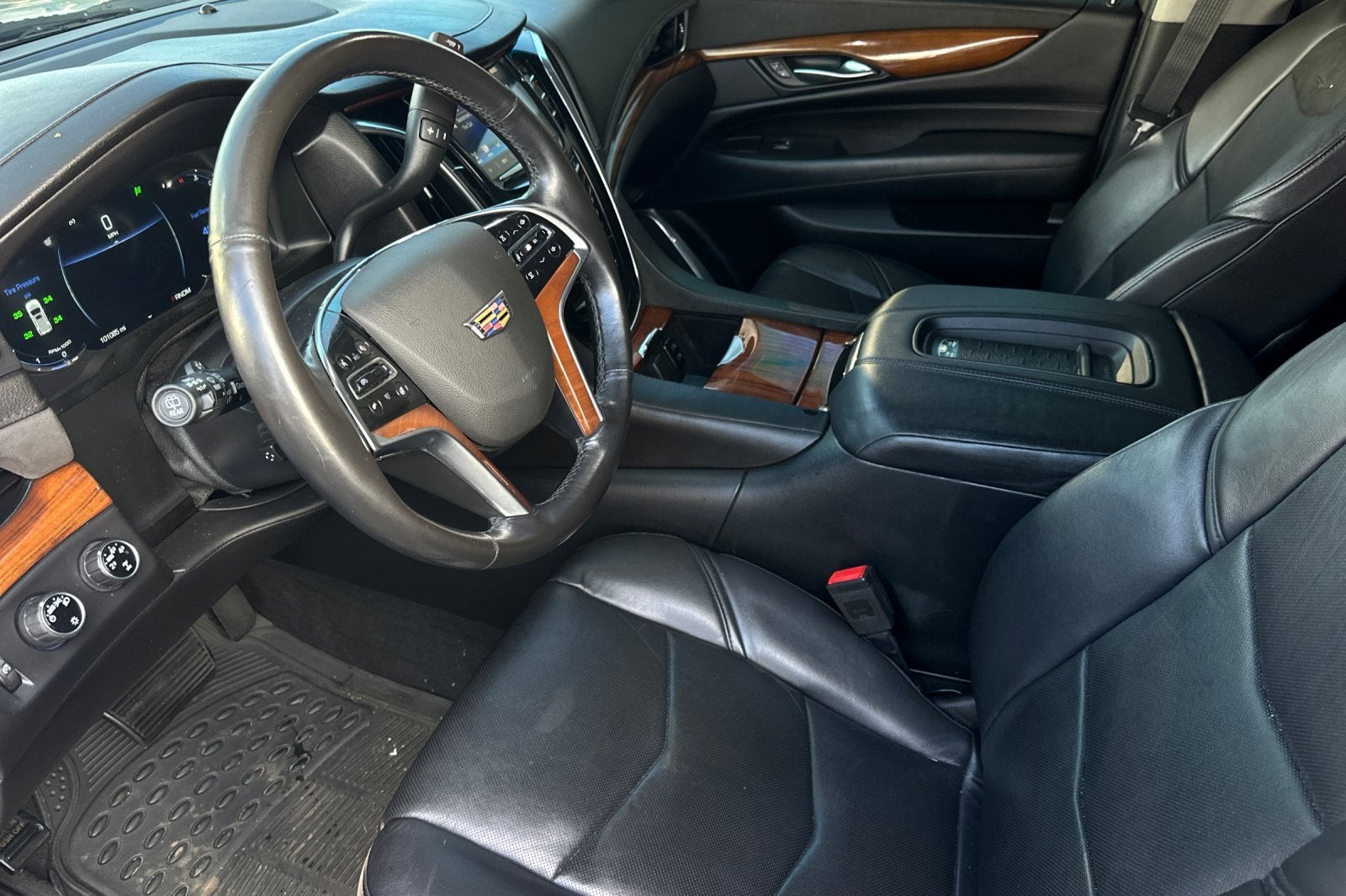 2016 Cadillac Escalade Luxury Collection