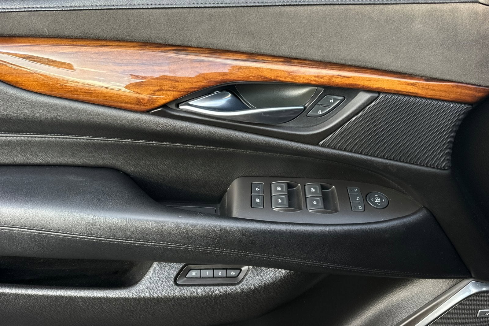 2016 Cadillac Escalade Luxury Collection