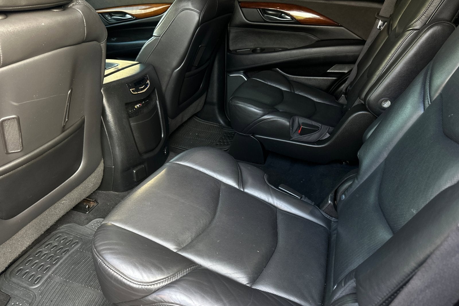 2016 Cadillac Escalade Luxury Collection