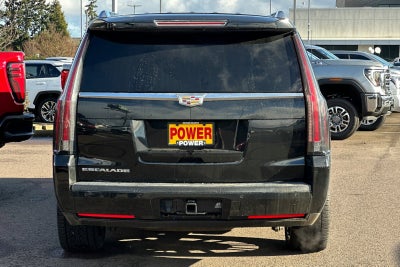 2016 Cadillac Escalade Luxury Collection