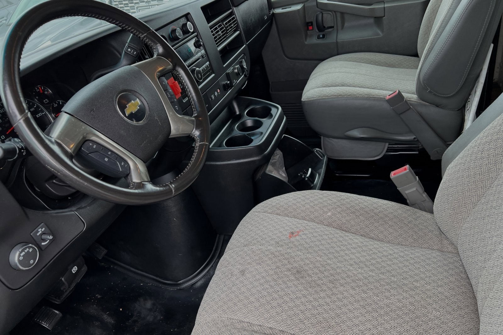 2019 Chevrolet Express Cutaway 3500 VAN 159"