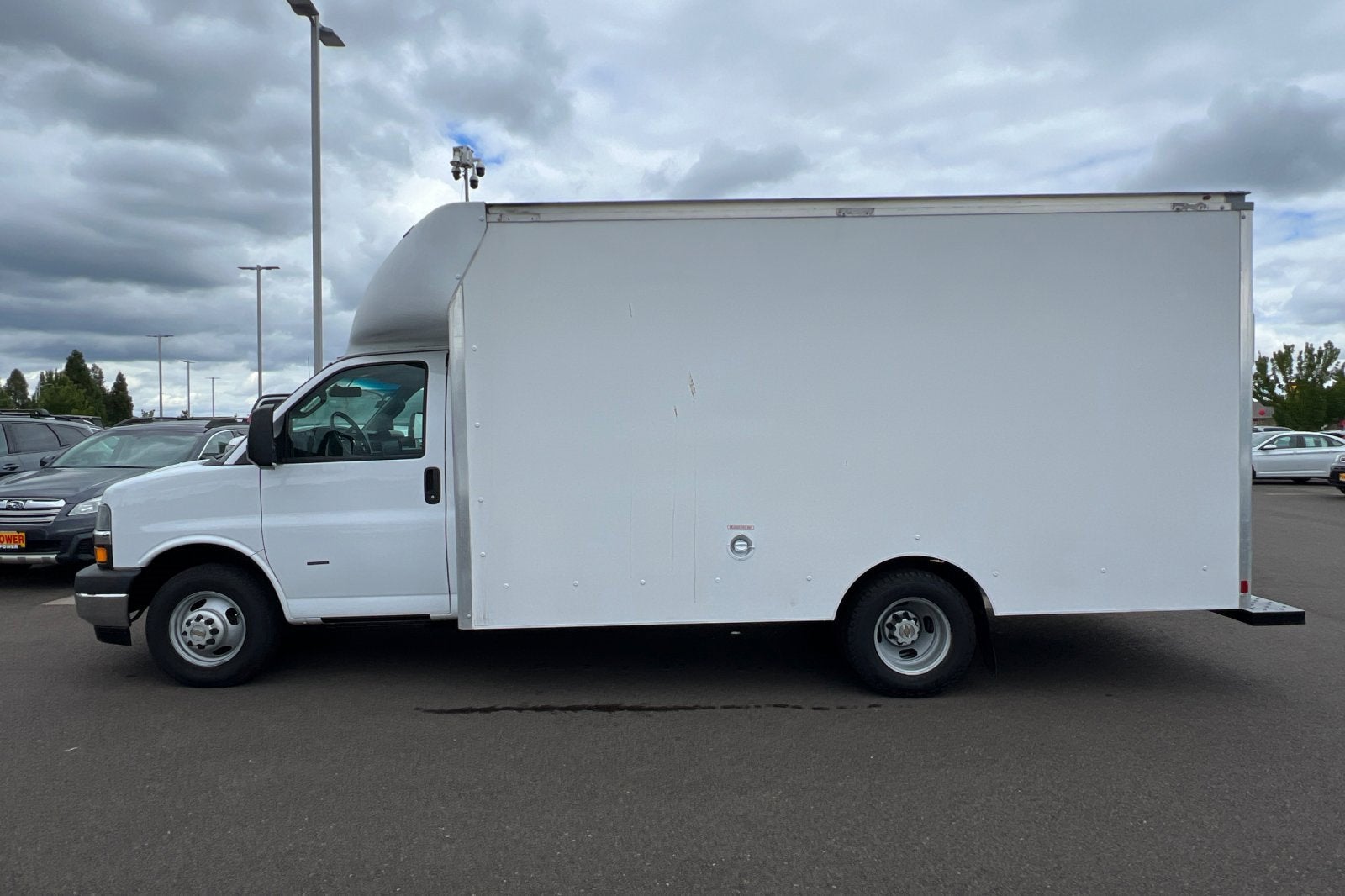 2019 Chevrolet Express Cutaway 3500 VAN 159"