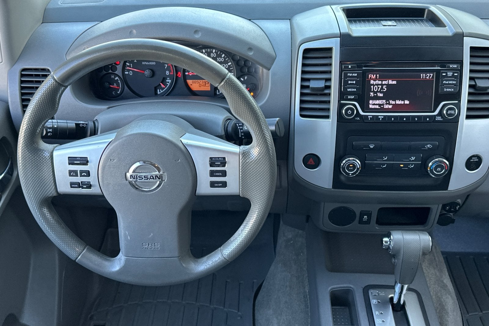 2017 Nissan Frontier SV V6