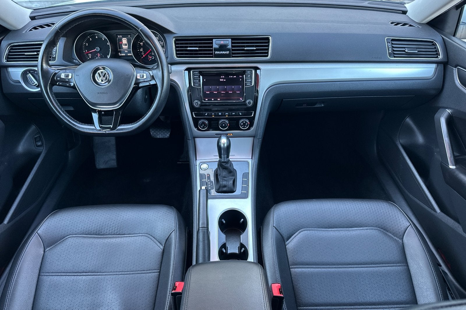 2019 Volkswagen Passat 2.0T Wolfsburg Edition