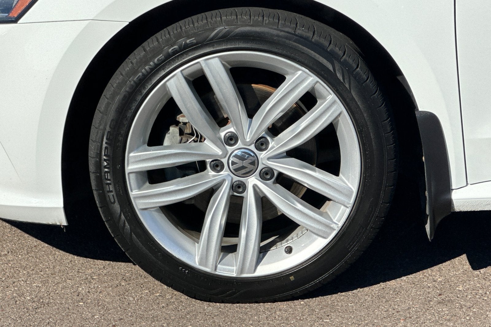 2019 Volkswagen Passat 2.0T Wolfsburg Edition