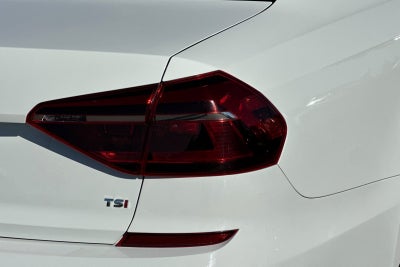 2019 Volkswagen Passat 2.0T Wolfsburg Edition