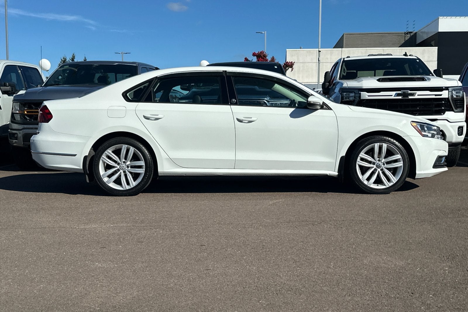 2019 Volkswagen Passat 2.0T Wolfsburg Edition