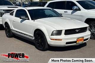 2007 Ford Mustang Deluxe