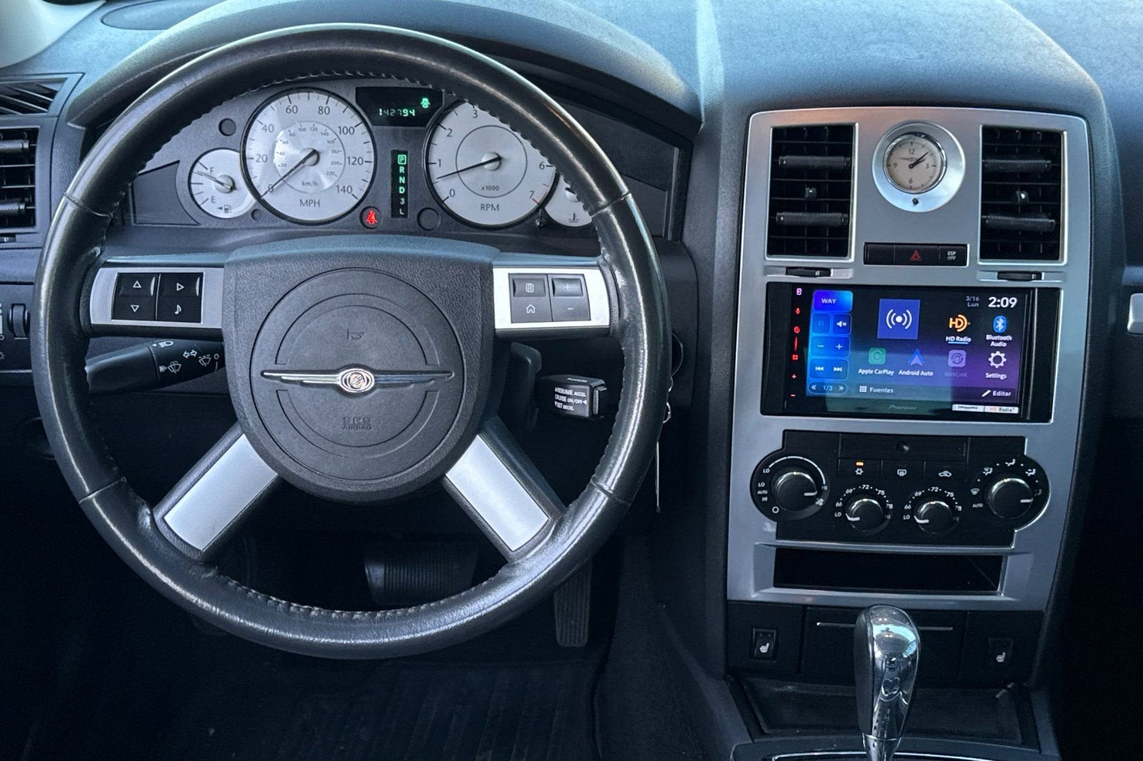 2010 Chrysler 300 Touring Signature