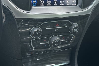 2019 Chrysler 300 Touring