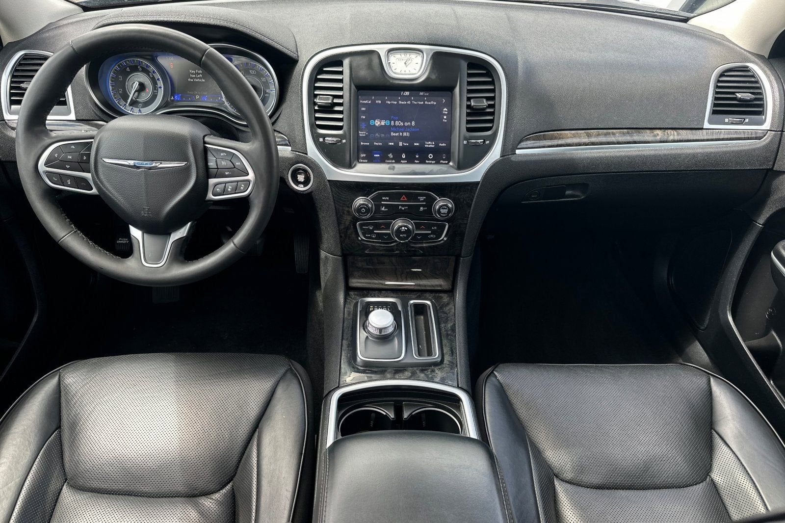 2022 Chrysler 300 Touring L