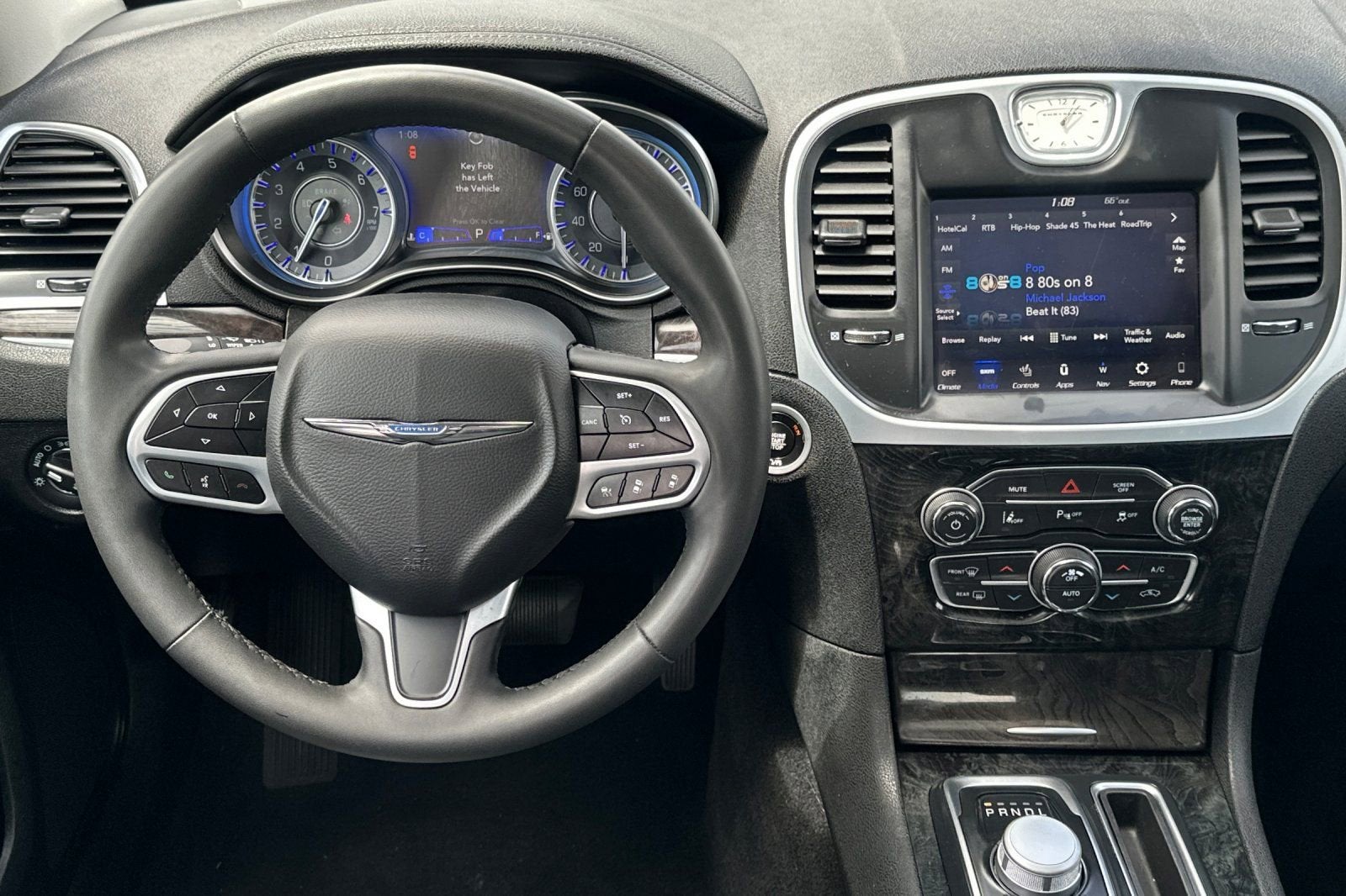 2022 Chrysler 300 Touring L